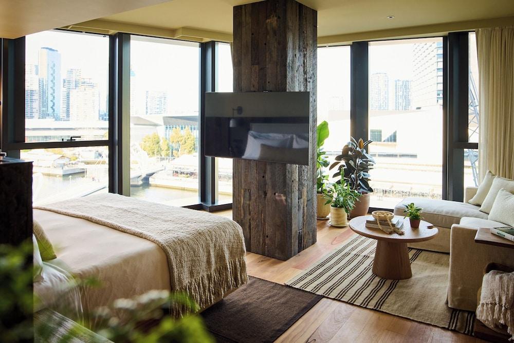 1 Hotel Melbourne Room Type - River Suite