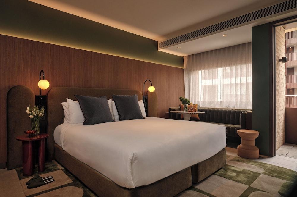 The EVE Hotel Sydney Room Type - Courtyard Room