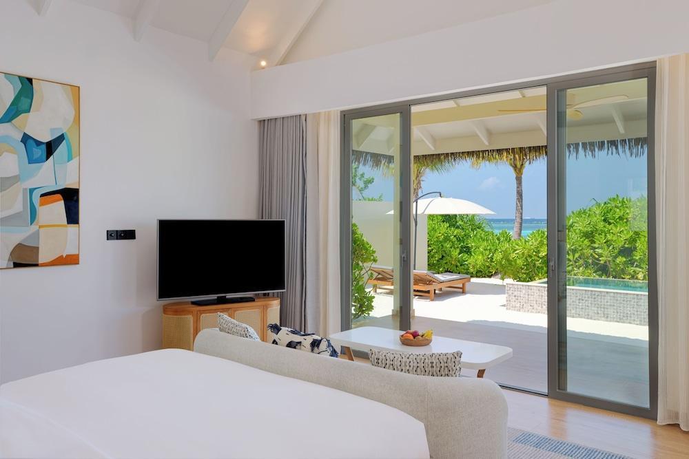 Dusit D2 Feydhoo Maldives Room Type - Villa (Beach Pool, 1 King & Kids Room)