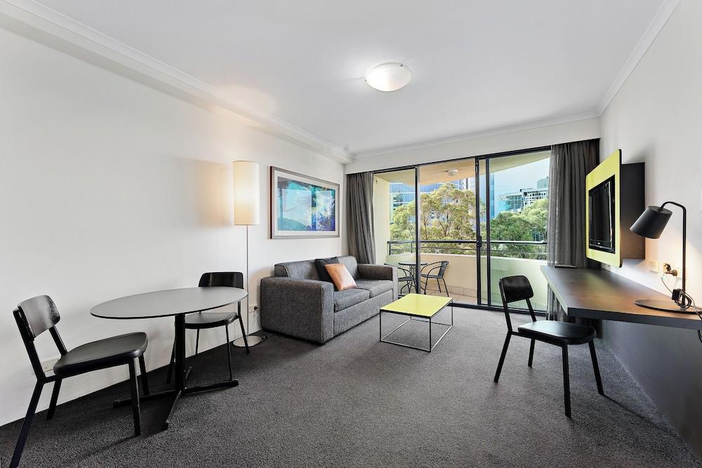 1 Valentine Ave Room Type - Classic Apartment