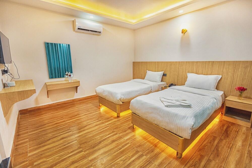 Shikali Resort Room Type - Deluxe Twin Room, Balcony