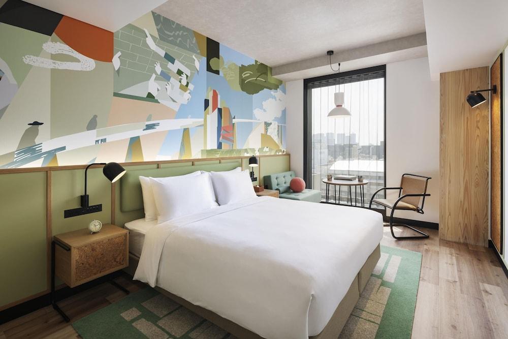 Caption by Hyatt Kabutocho Tokyo Room Type - Deluxe Room, 1 King Bed