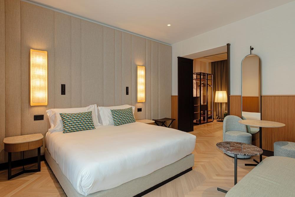 Circle6 Rome Room Type - Junior Suite