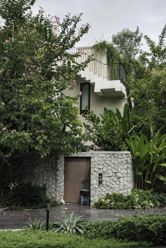 Tree O'clock Pool Villa - Phuket Room Type - Exclusive Villa, 3 Bedrooms, Private Pool Tree O'clock Pool Villa - Phuket Room Type - Exclusive Villa, 3 Bedrooms, Private Pool