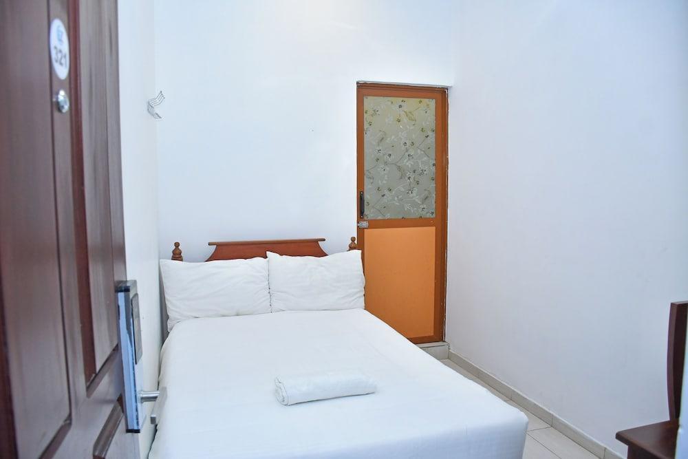 Ez Stay Guesthouse Room Type - Standard Single Room