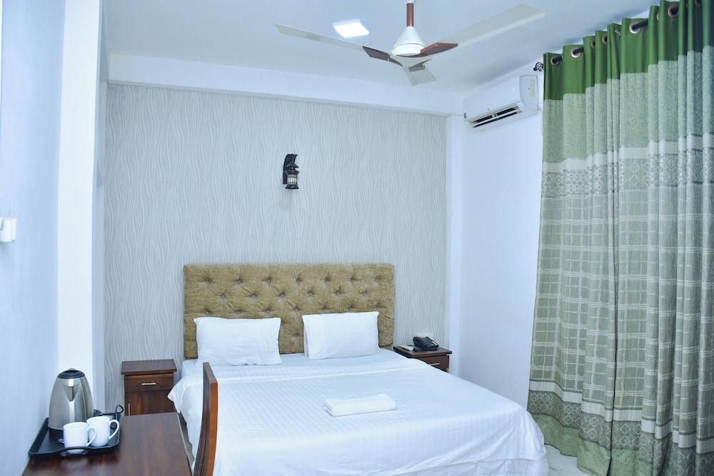Ez Stay Guesthouse - Tap to explore photos