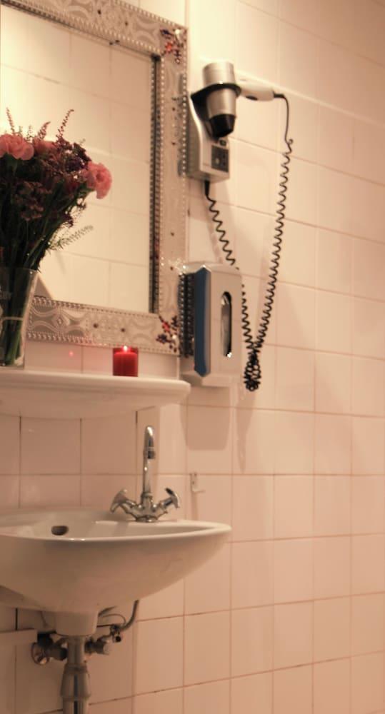 Hotel & Bar 55 Room Type - Classic Double or Twin Room, 2 Twin Beds