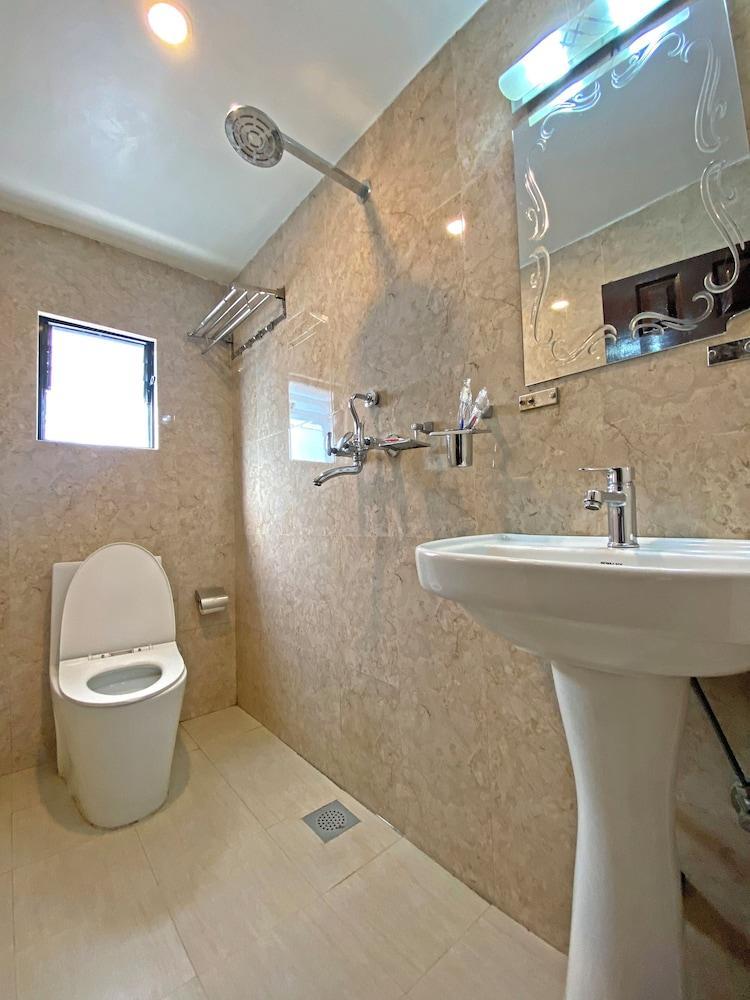 Hotel Readers Inn Pvt.Ltd - Tap to explore photos