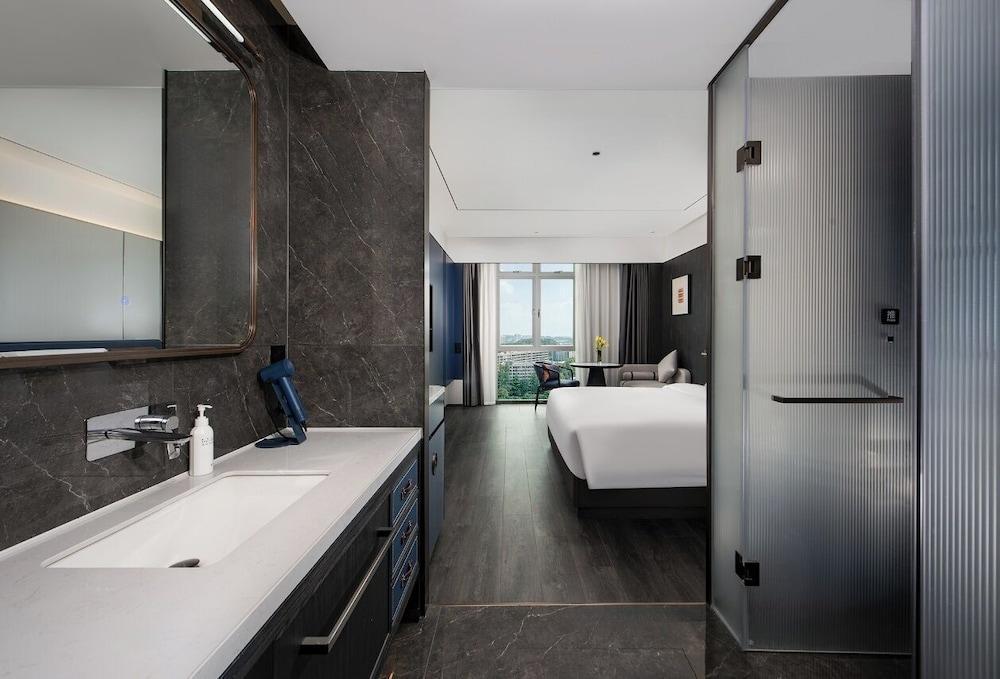 Mehood Hotel Lingnan College Room Type - Comfort Twin Room, Hill View