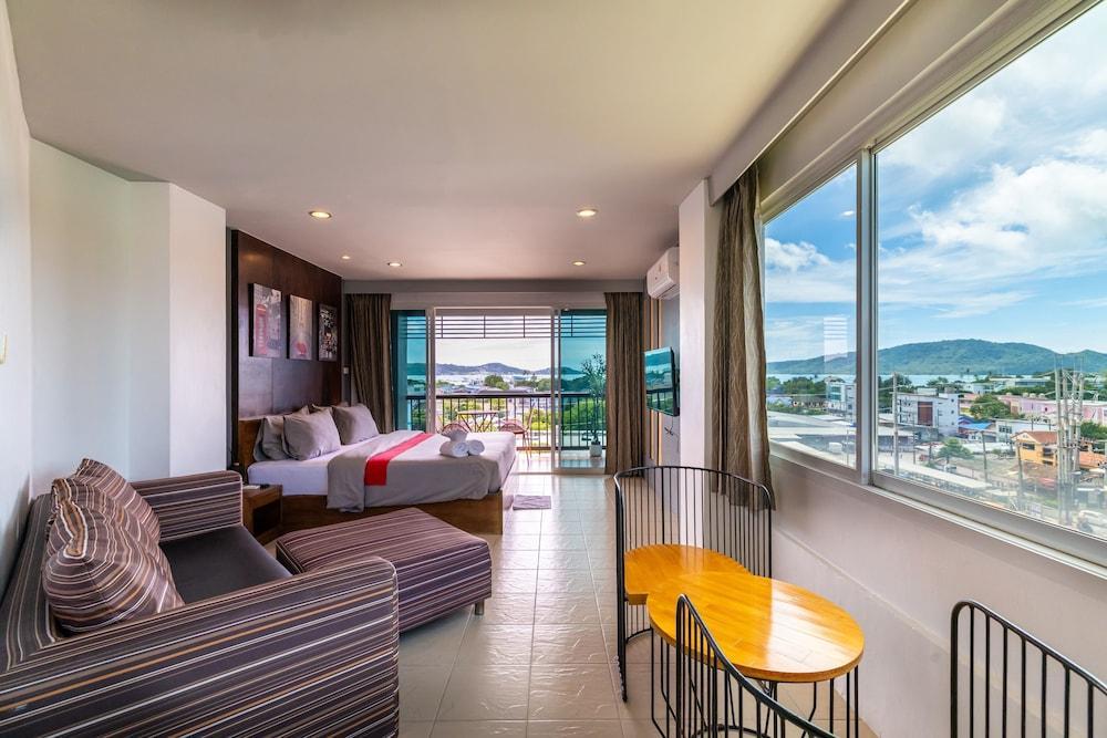 Phuket Five Fortune Holiday Hotel Room Type - Premier Suite, 2 Bedrooms, Kitchen, Sea View Phuket Five Fortune Holiday Hotel Room Type - Premier Suite, 2 Bedrooms, Kitchen, Sea View