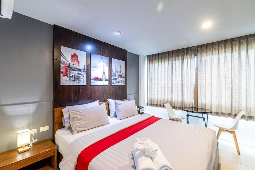 Phuket Five Fortune Holiday Hotel - Tap to explore photos
