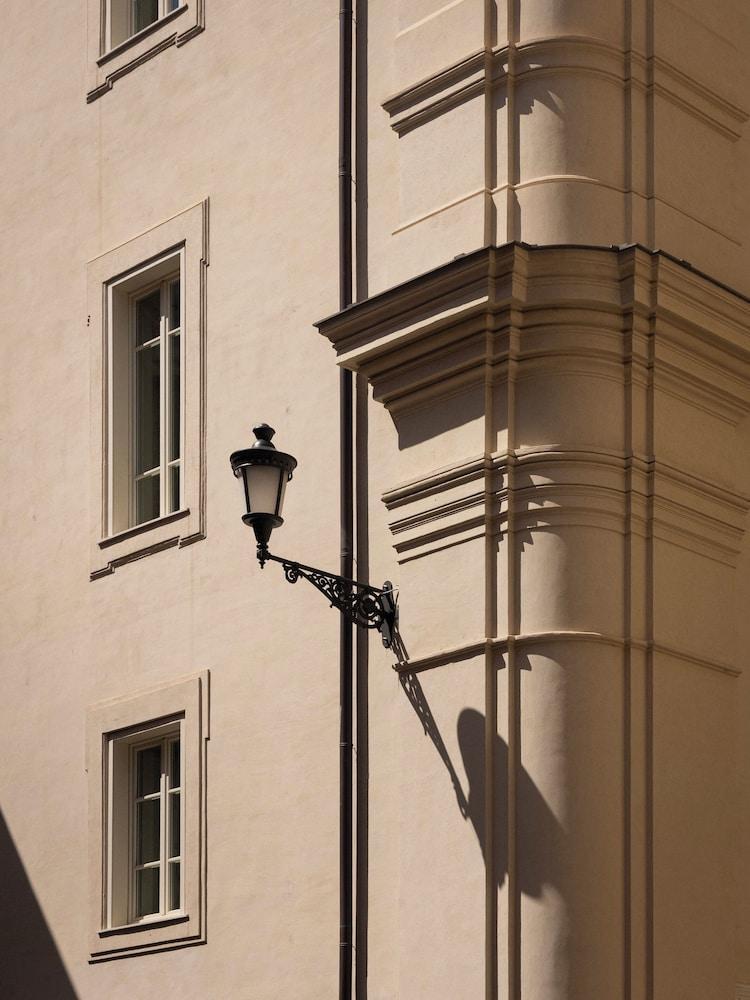 Nomos Hotel - Tap to explore photos