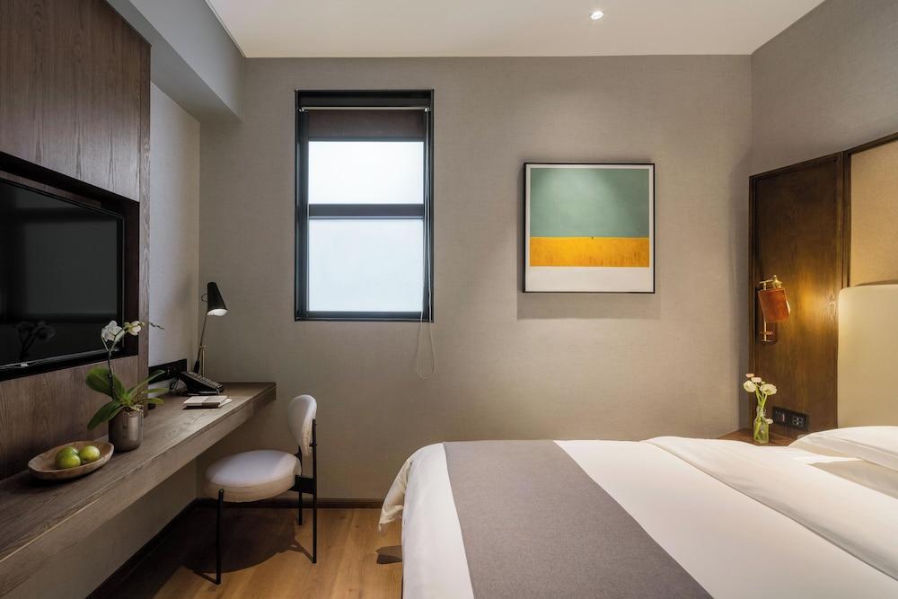 Yat hotel Room Type - Basic Single Room