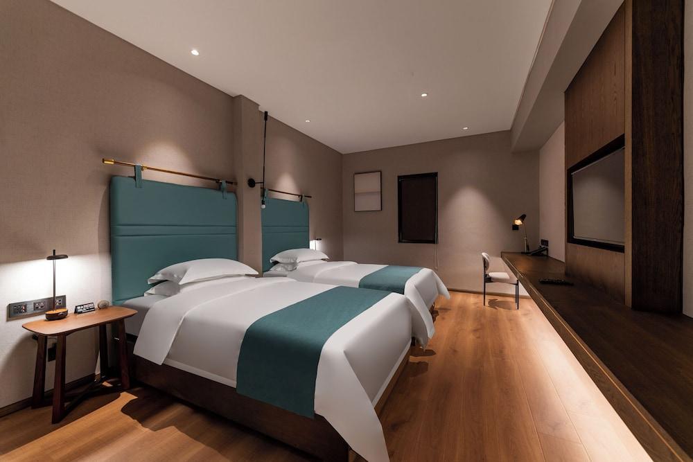 Yat hotel Room Type - Comfort Twin Room