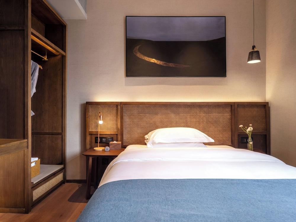 Yat hotel Room Type - Comfort Single Room