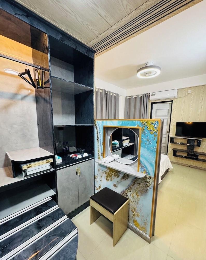 HS MIRACLE VIEW Room Type - Double Room, Balcony, City View