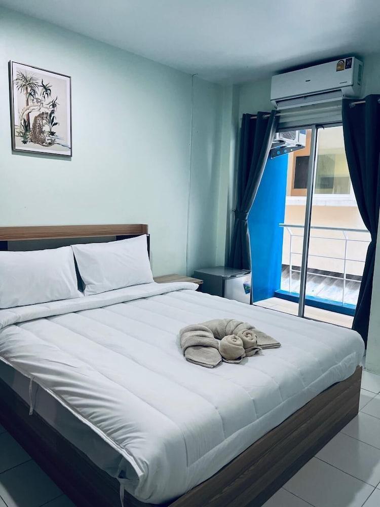 Blue Pearl Shore Room Type - Deluxe Double Room, Balcony