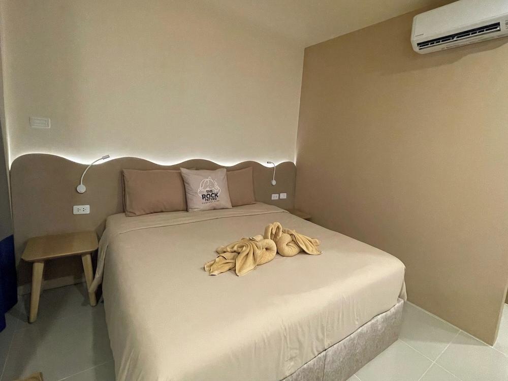 The Rock Patong Comfort Stay Room Type - Standard Room, 1 King Bed