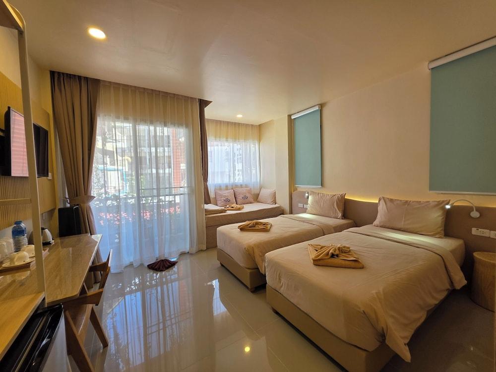 The Rock Patong Comfort Stay Room Type - Exclusive Triple Room, Non Smoking, Private Bathroom