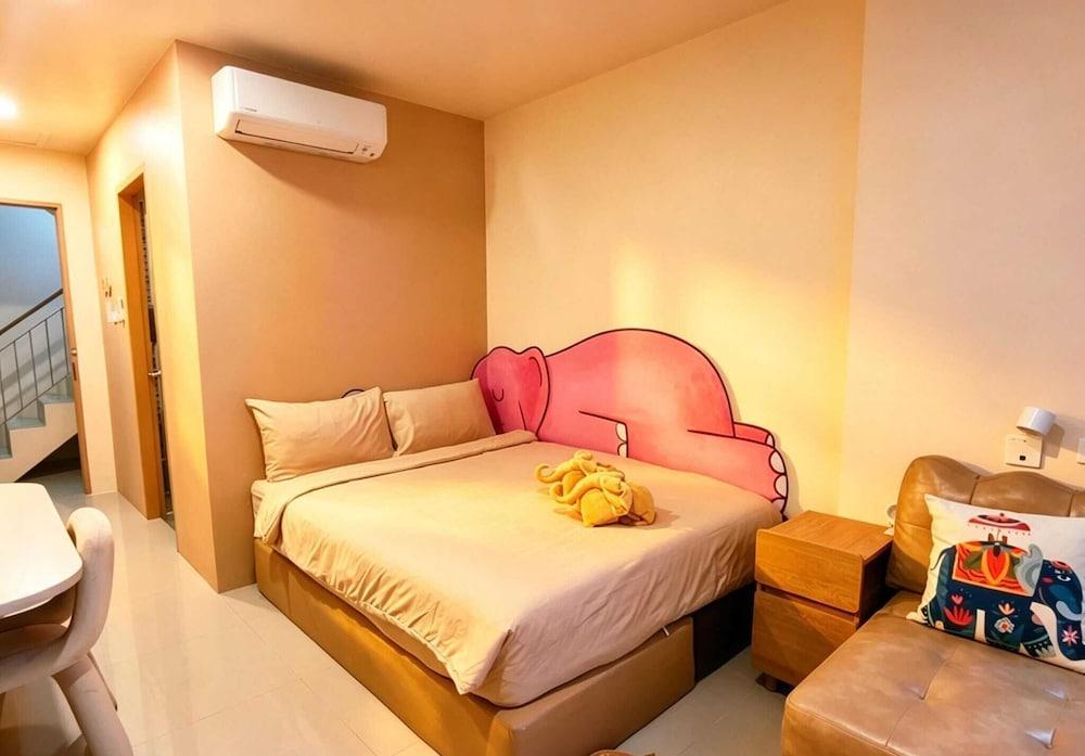 The Rock Patong Comfort Stay Room Type - Deluxe Studio