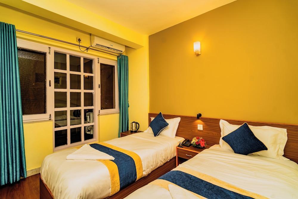 Hotel Aashraya Home Pvt. Ltd. Room Type - Deluxe Double or Twin Room
