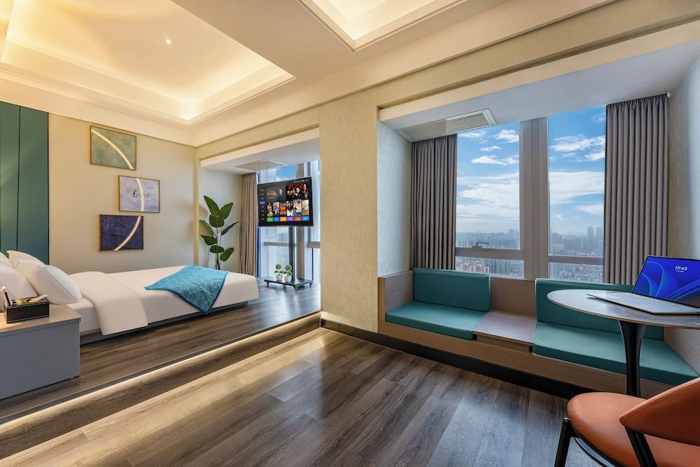 STAR STAGE International Apartment Hotel Free transportation to Canton Fair Room Type - Design Double Room, City View