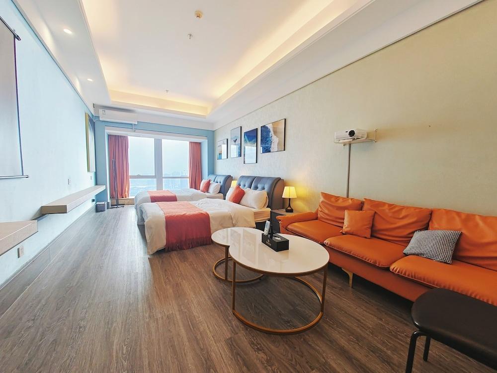 STAR STAGE International Apartment Hotel Free transportation to Canton Fair - Tap to explore photos