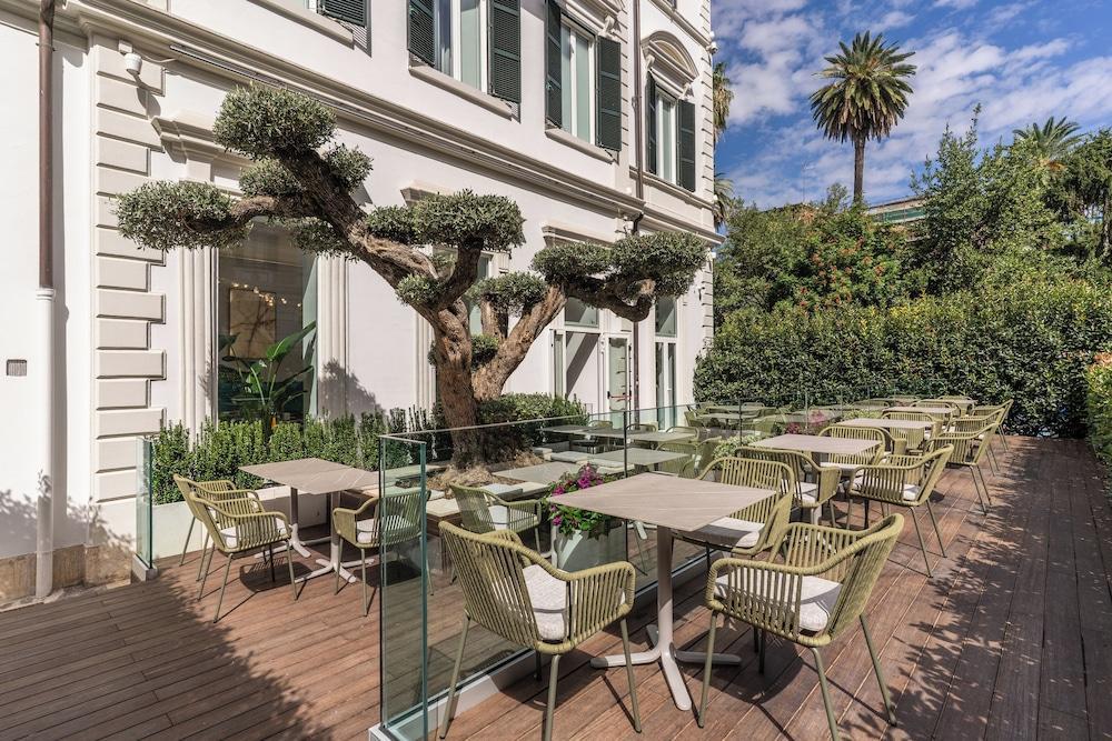 The Spotlight Boutique Hotel - Tap to explore photos