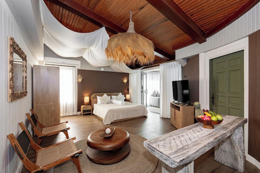 The Taksim Royal Beachfront Resort Room Type - Luxury Oceanview Penthouse