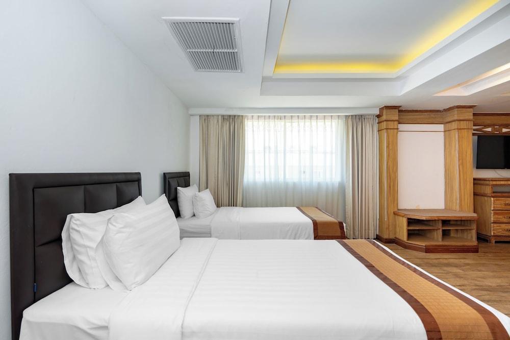 The Taksim Royal Beachfront Resort Room Type - Junior Suite
