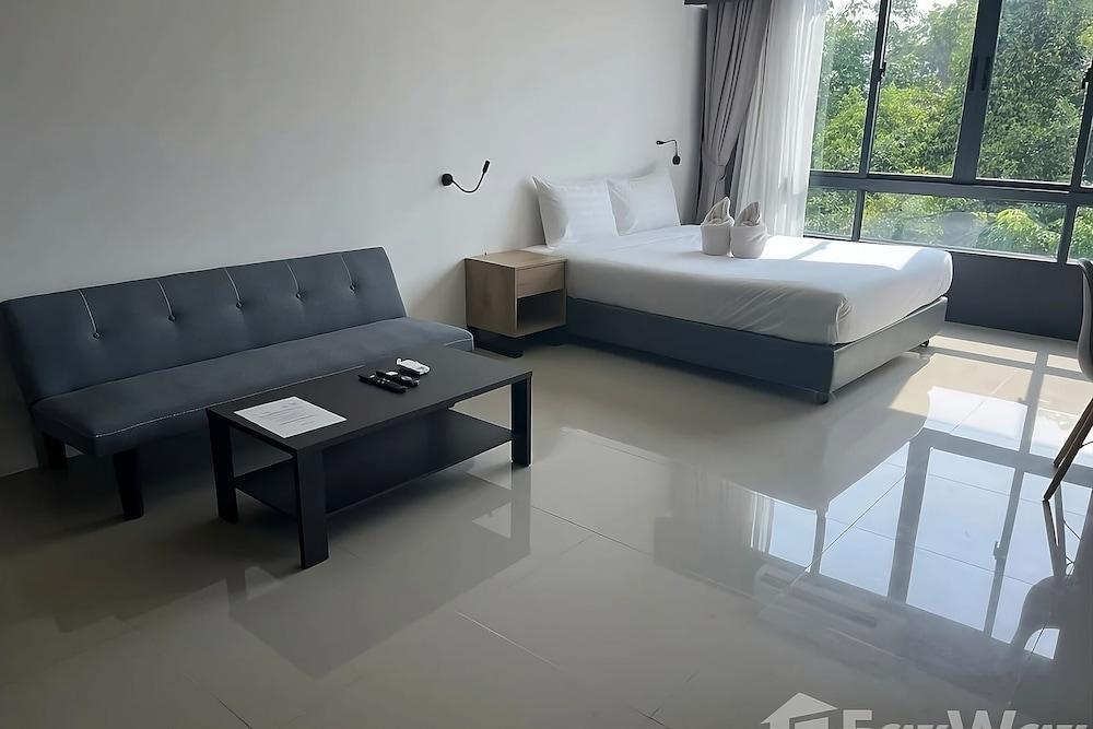 Utopia Central Tower