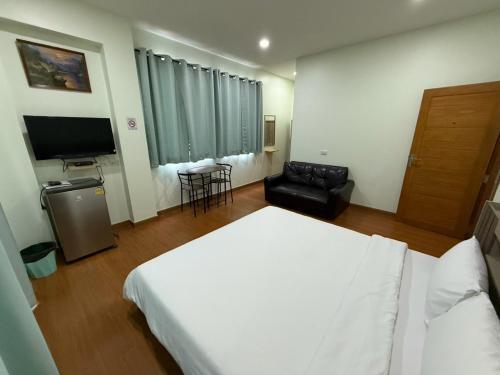 The Burapa Rooms - Tap to explore photos