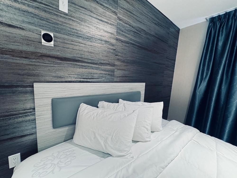ROSE HOTEL BRONX Room Type - Deluxe Single Room