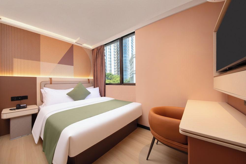 A Hotel Farrer Park - Newly Renovated Room Type - Deluxe Double Room