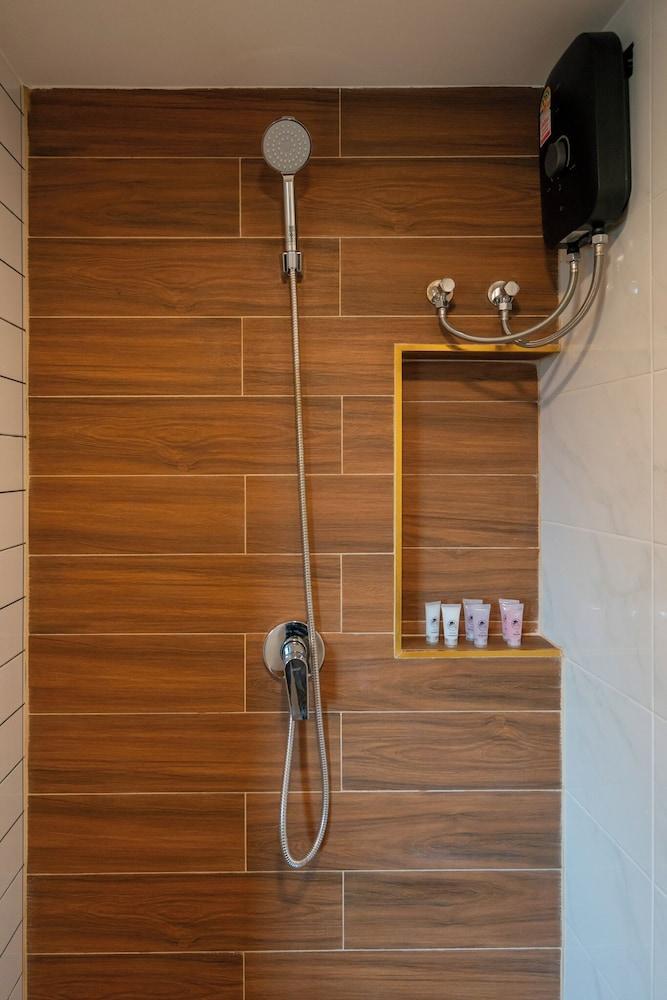 Phunaya Phuket Oldtown Hotel - Tap to explore photos