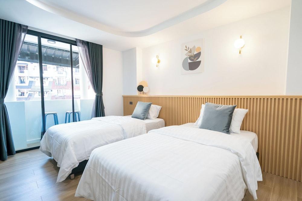Phunaya Phuket Oldtown Hotel - SELF CHECK IN Room Type - R302 - Standard Twin with Patio