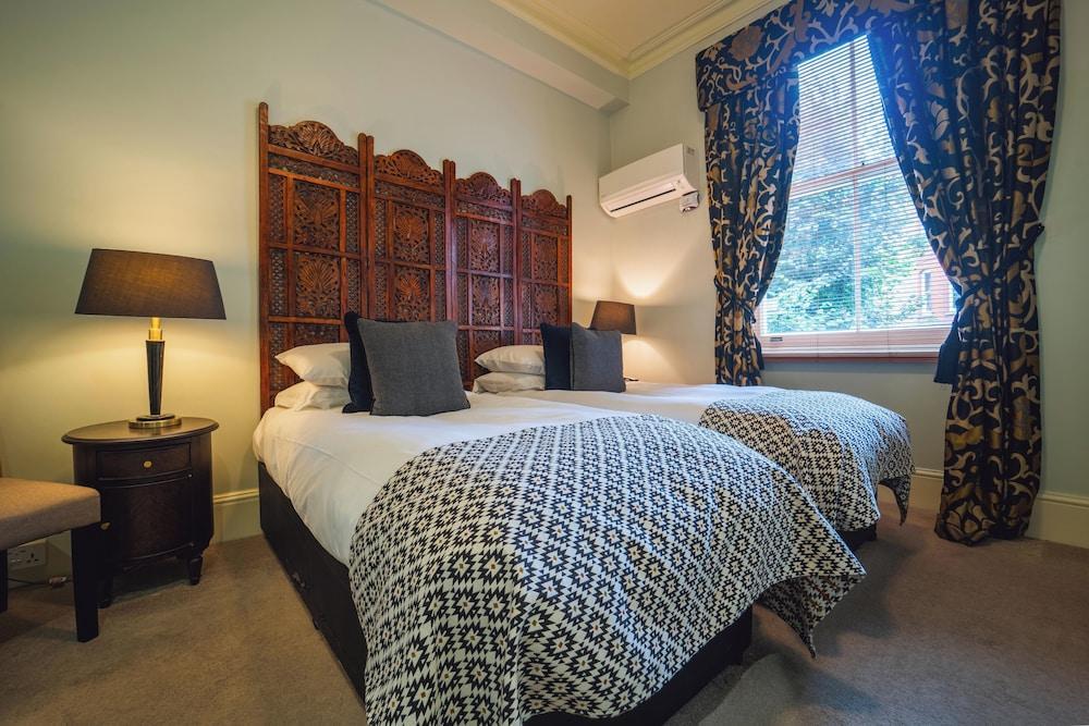 Twenty Nevern Square Hotel Room Type - Luxury twin