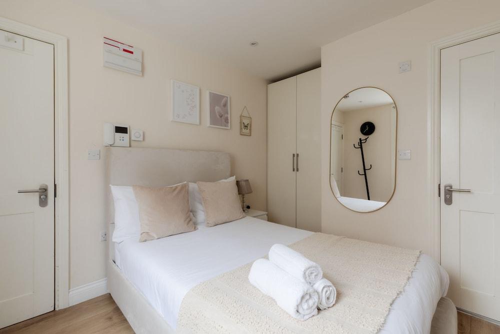 Gloucester Place Studios Room Type - Economy Studio, Ensuite