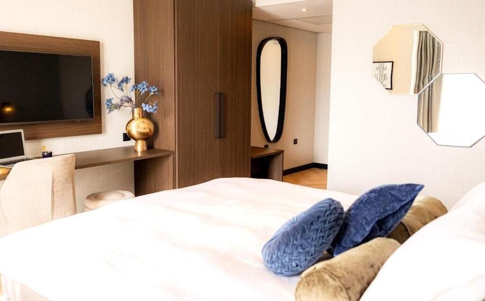 Hotel Twenty-Three Amsterdam Airport Room Type - Deluxe Double Room