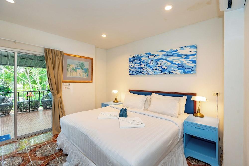 Oceanview Bungalows by EAT, Karon Beach Room Type - Standard Double Room, Sea View