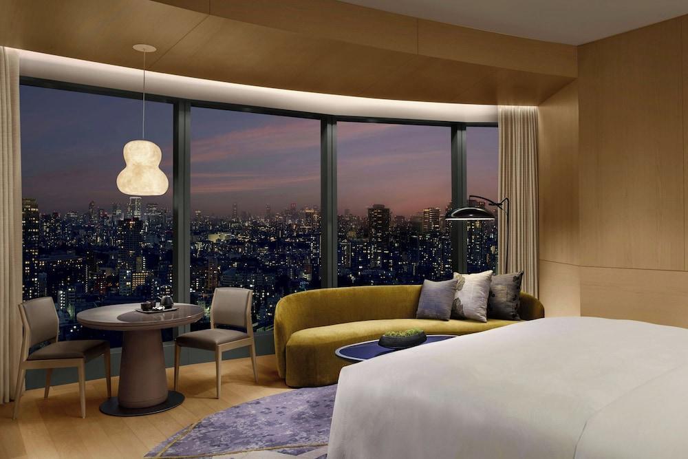 JW Marriott Hotel Tokyo Room Type - Junior Suite, 1 King Bed, Corner (Corner) JW Marriott Hotel Tokyo Room Type - Junior Suite, 1 King Bed, Corner (Corner)