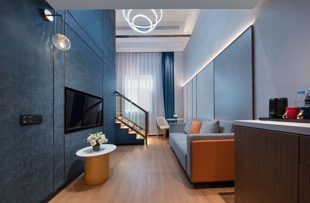 Jinglai Hotel Jing'an District Store Room Type - Classic Loft, City View