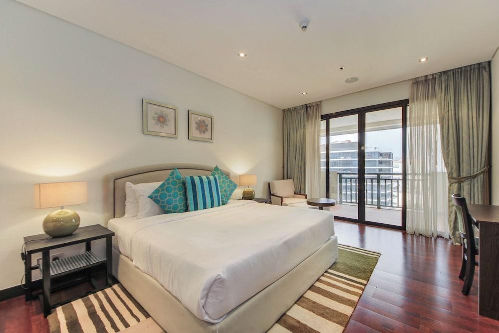 Luxe Getaways Palm Jumeirah Room Type - TWO BEDROOM APARTMENT ( RAN704)