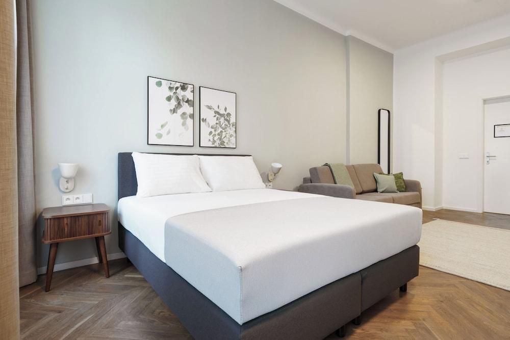 Limehome Prague Muza Room Type - Comfort Room With Sofa Bed Limehome Prague Muza Room Type - Comfort Room With Sofa Bed