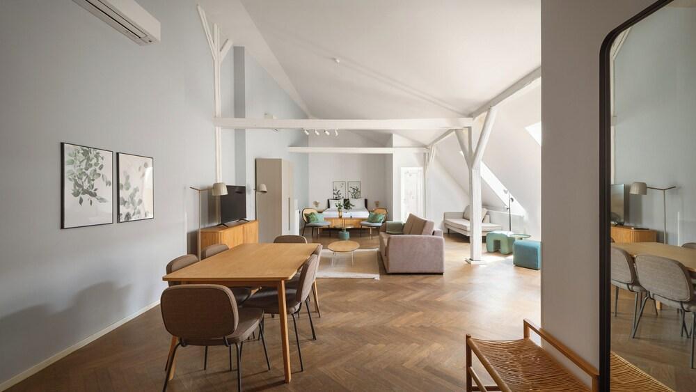 Limehome Prague Muza Room Type - Comfort Family Suite with Sofa Bed Limehome Prague Muza Room Type - Comfort Family Suite with Sofa Bed