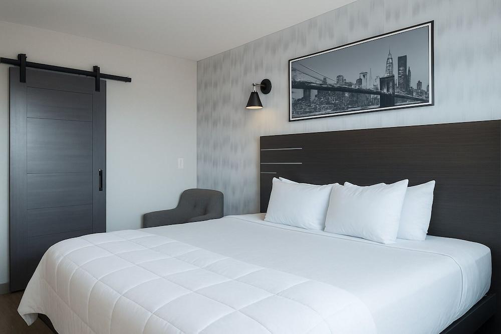 BKWAY Hotel Brooklyn Room Type - Deluxe Room, 1 King Bed