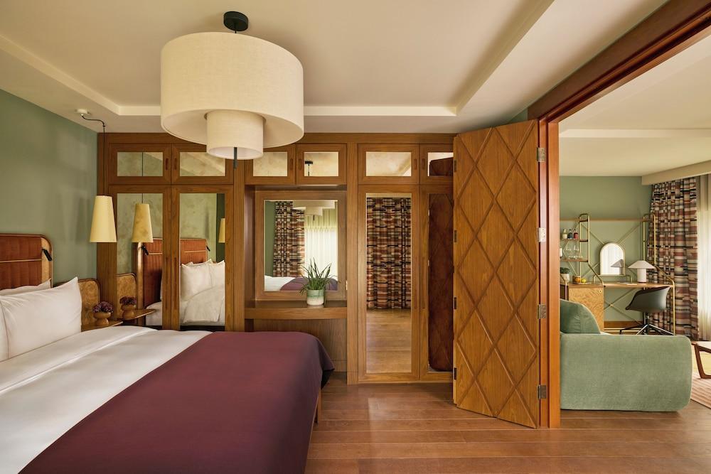 Sir Devonshire Square Hotel, part of Sircle Collection Room Type - Suite (Sir Devonshire)