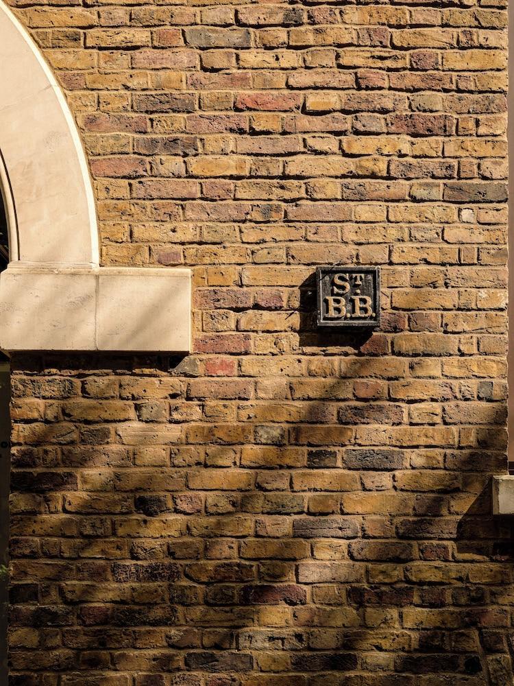 Sir Devonshire Square Hotel, part of Sircle Collection - Tap to explore photos