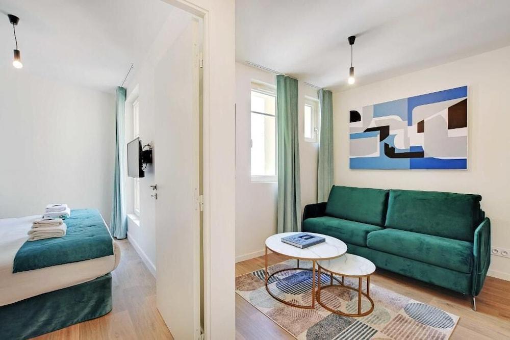 La Lumière de Paris Room Type - Family Apartment