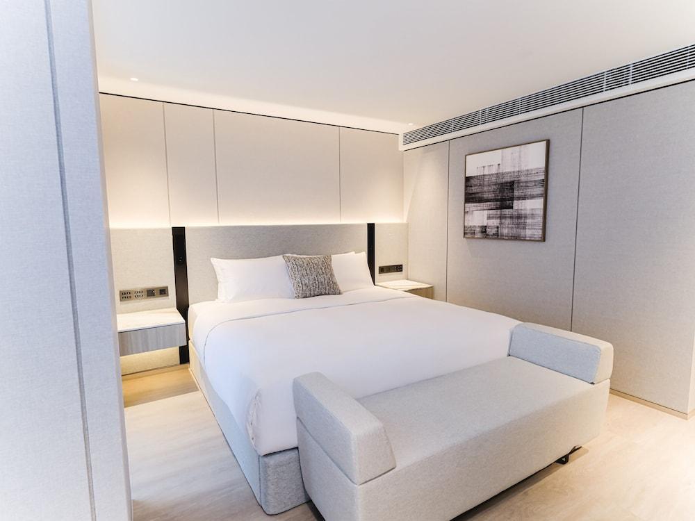 The Bauhinia Hotel - Central Room Type - Executive Room